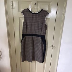 Brooks brother’s sleeveless dress